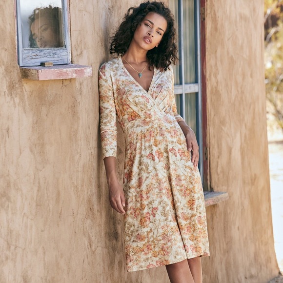 Peruvian Connection Dresses & Skirts - Peruvian Connection Persephone Dress Floral V-Neck Jersey Midi Orange Cream L